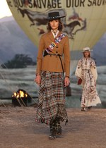 ディオール  2018年リゾートコレクション - 強い探求心を持ってメゾンの軌跡を追う｜写真14