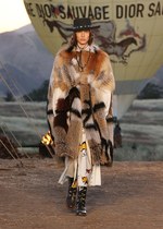 ディオール  2018年リゾートコレクション - 強い探求心を持ってメゾンの軌跡を追う｜写真21