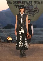 ディオール  2018年リゾートコレクション - 強い探求心を持ってメゾンの軌跡を追う｜写真63