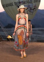 ディオール  2018年リゾートコレクション - 強い探求心を持ってメゾンの軌跡を追う｜写真77