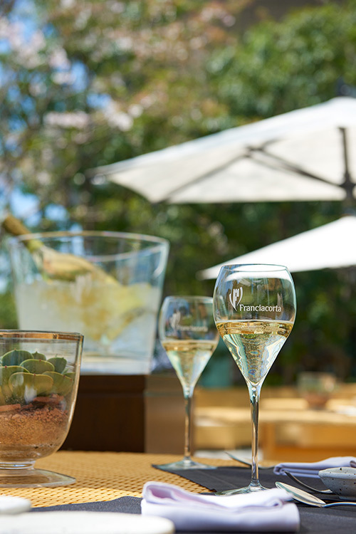 フランチャコルタ ガーデンが丸の内ハインツベックに、15種類のスパークリングワインと料理をテラスで｜写真4