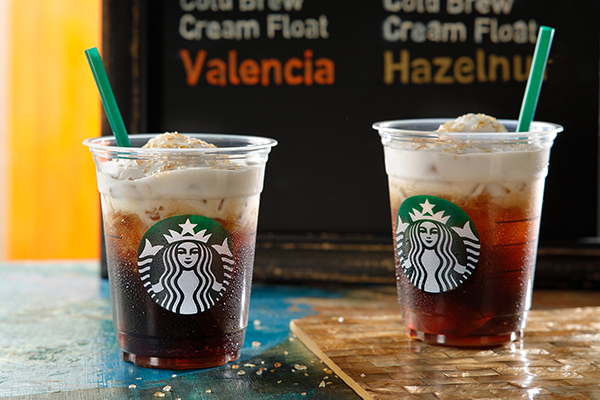 スターバックス「コールドブリュー クリームフロート」