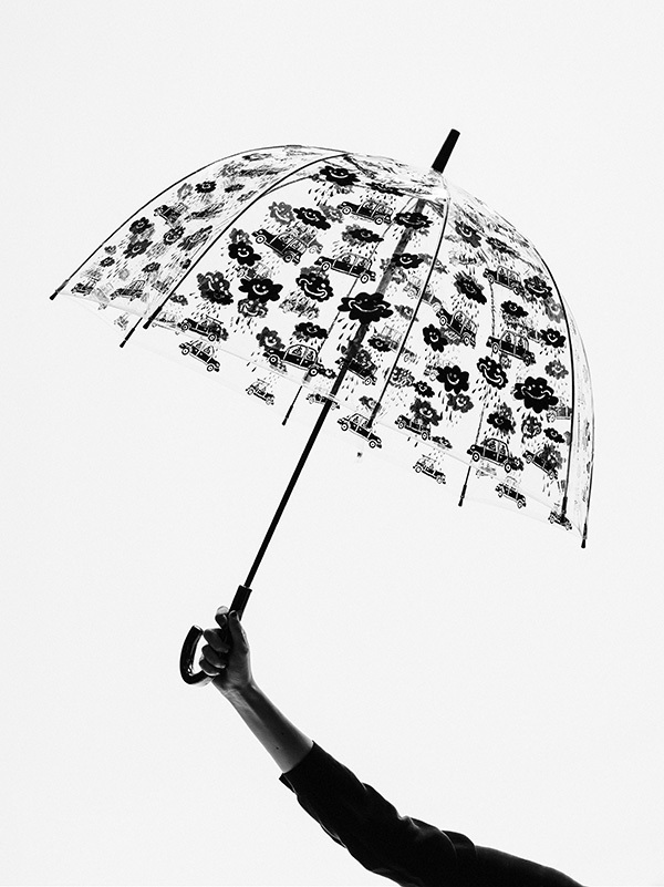 デヴァステ、英国女王御用達フルトンとコラボ - モノトーンのお化けが描かれた傘「バードケージ」 | 写真