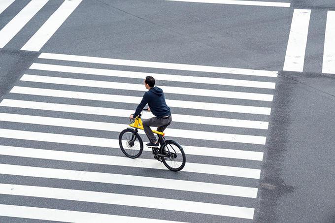 オランダ発スマートバイク「バンムーフ(VanMoof)」初上陸、フレームにバッテリー内蔵の電動自転車｜写真9