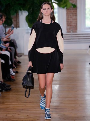 ヴァレンティノ(VALENTINO) 2018年リゾートウィメンズコレクション  - 写真21