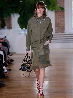 ヴァレンティノ(VALENTINO) 2018年リゾートウィメンズコレクション  - 写真59