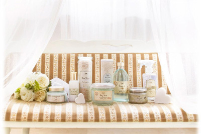SABONから初のウェディングキット「サムシングブルー」になぞらえたジャスミン香るスクラブなど