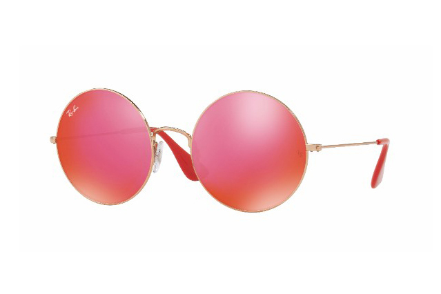 レイバンの新カラーサングラス「ジャジョ」60'sの音楽シーンから着想を得たラウンド型 | 写真