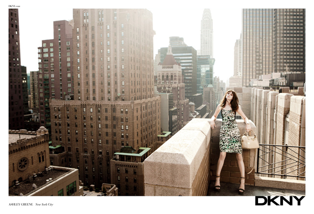 映画トワイライトのアシュレー・グリーンがDKNYとDKNY JEANSのブランドアンバサダーに就任｜写真6