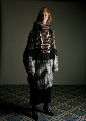 マメ クロゴウチ(Mame Kurogouchi) 2017-18年秋冬ウィメンズコレクション  - 写真44