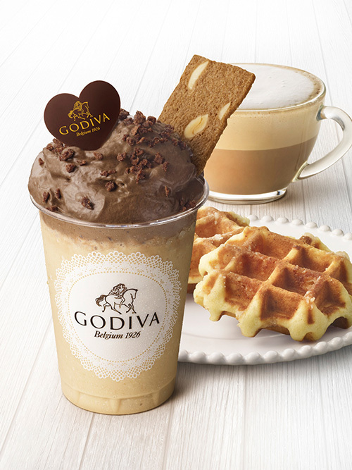 ゴディバの新作デザートドリンク「ムースショコラ ミルクチョコレート／カフェ ワッフル」限定発売 | 写真