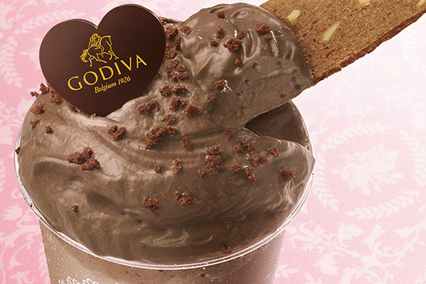 三井アウトレットパーク｜ゴディバの新作デザートドリンク「ムースショコラ ミルクチョコレート／カフェ ワッフル」限定発売