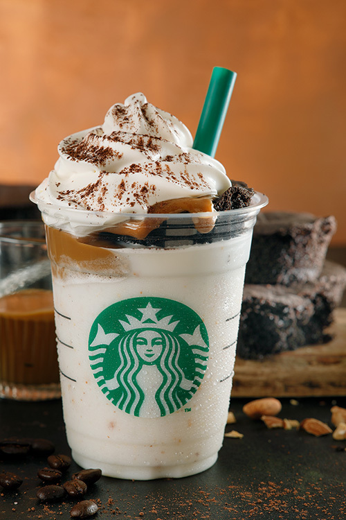 スターバックス(Starbucks) チョコレート ケーキ トップ フラペチーノ with 抹茶ショット｜写真2