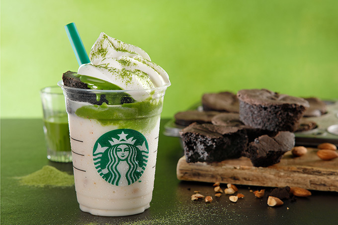 スターバックス(Starbucks Coffee) チョコレート ケーキ トップ フラペチーノ with 抹茶ショット｜写真1