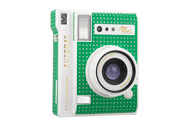 ロモのカメラ「ロモインスタント オートマット」から夏限定エディション - 鮮やかな緑にドット柄 | 写真