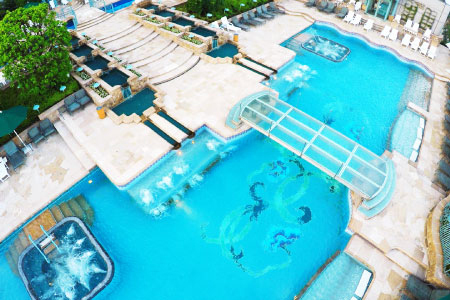 「リゾートプール」