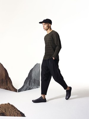 オム プリッセ イッセイ ミヤケ(HOMME PLISSÉ ISSEY MIYAKE) 2017-18年秋冬メンズコレクション  - 写真9