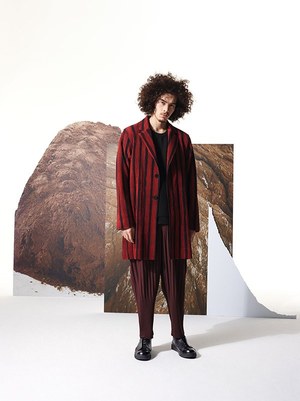 オム プリッセ イッセイ ミヤケ(HOMME PLISSÉ ISSEY MIYAKE) 2017-18年秋冬メンズコレクション  - 写真14