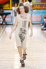 ヴィヴィアン・ウエストウッド2018年春夏コレクション - 英国トラッドも自由な発想で唯一無二の服に｜写真17