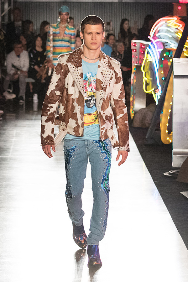 モスキーノ(MOSCHINO) 2018年春夏メンズコレクション  - 写真2