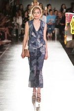 モスキーノ 2018年リゾートコレクション - LAからラスベガスへ、陽気なファッション トリップ｜写真9