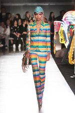 モスキーノ 2018年リゾートコレクション - LAからラスベガスへ、陽気なファッション トリップ｜写真14