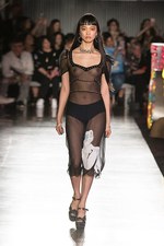 モスキーノ 2018年リゾートコレクション - LAからラスベガスへ、陽気なファッション トリップ｜写真21