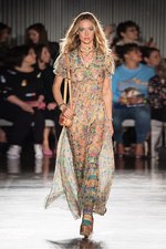 モスキーノ 2018年リゾートコレクション - LAからラスベガスへ、陽気なファッション トリップ｜写真33