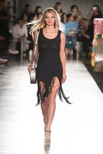 モスキーノ 2018年リゾートコレクション - LAからラスベガスへ、陽気なファッション トリップ｜写真45