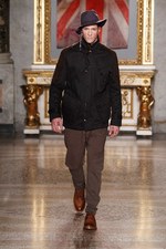 ヴィヴィアン・ウエストウッド マン2012-13年秋冬コレクション - 極寒の地で環境問題に立ち向かう探検家達からインスパイア｜写真1