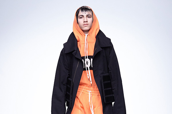 LIAM HODGES リアムホッジス オーバサイズニット コレクション着用 LIAM HODGES リアムホッジス オーバサイズニット コレクション着用