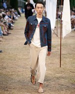 JW アンダーソン 18年春夏メンズコレクション - バカンスはハートに溢れたリラックスムードで｜写真31