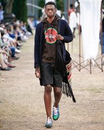 JW アンダーソン 18年春夏メンズコレクション - バカンスはハートに溢れたリラックスムードで｜写真32