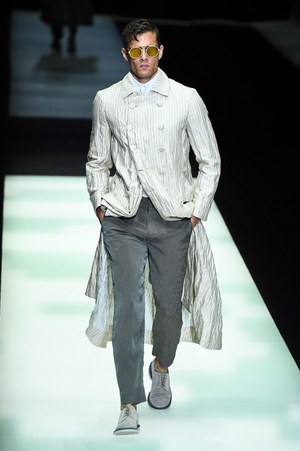 ジョルジオ アルマーニ  2018年春夏コレクション - 紳士が纏うエレガントな清涼感｜写真23