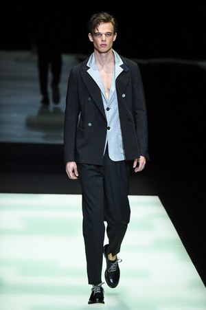 ジョルジオ アルマーニ  2018年春夏コレクション - 紳士が纏うエレガントな清涼感｜写真73