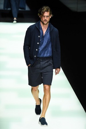 ジョルジオ アルマーニ  2018年春夏コレクション - 紳士が纏うエレガントな清涼感｜写真77