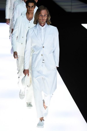 ジョルジオ アルマーニ  2018年春夏コレクション - 紳士が纏うエレガントな清涼感｜写真96