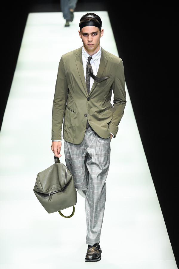 エンポリオ アルマーニ(EMPORIO ARMANI) 2018年春夏メンズコレクション  - 写真52