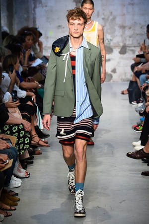 マルニ 2018年春夏メンズコレクション - フォーマルスタイルを思い出とともに｜写真34