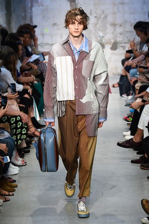 マルニ 2018年春夏メンズコレクション - フォーマルスタイルを思い出とともに｜写真42
