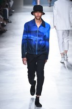 ニール バレット 2018年春夏メンズコレクション - 直線が導く原点回帰への道｜写真41