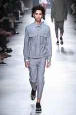 ニール バレット 2018年春夏メンズコレクション - 直線が導く原点回帰への道｜写真56