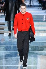 ヴェルサーチ 2018年春夏メンズコレクション - 身に着けて感じるブランドの軌跡｜写真7