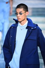 ヴェルサーチ 2018年春夏メンズコレクション - 身に着けて感じるブランドの軌跡｜写真29