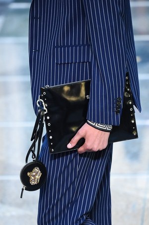 ヴェルサーチ 2018年春夏メンズコレクション - 身に着けて感じるブランドの軌跡｜写真15