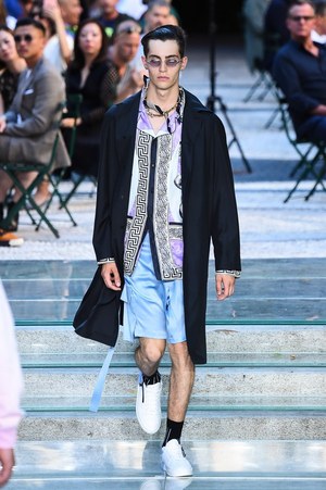 ヴェルサーチ 2018年春夏メンズコレクション - 身に着けて感じるブランドの軌跡｜写真33