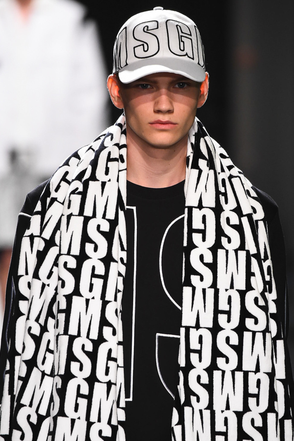 エムエスジーエム(MSGM) 2018年春夏メンズコレクション  - 写真7