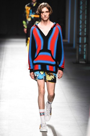 MSGM 2018年春夏メンズコレクション - 季節は夏、高鳴る気持ちを色柄に込めて｜写真44