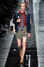 フェンディ 2018年春夏メンズコレクション -“ダブルF”の類まれなる存在感｜写真40
