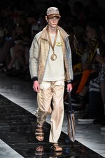 フェンディ 2018年春夏メンズコレクション -“ダブルF”の類まれなる存在感｜写真48